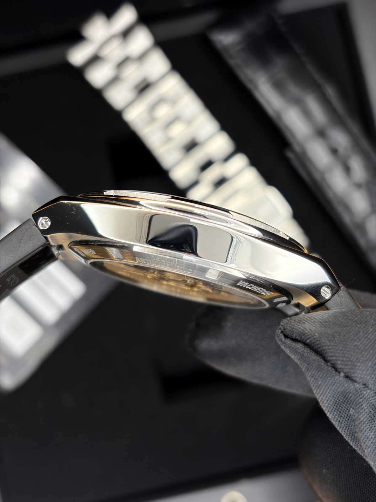 Vacheron Constantin Overseas